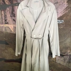 A-k-R-I-S Punto Trenchcoat